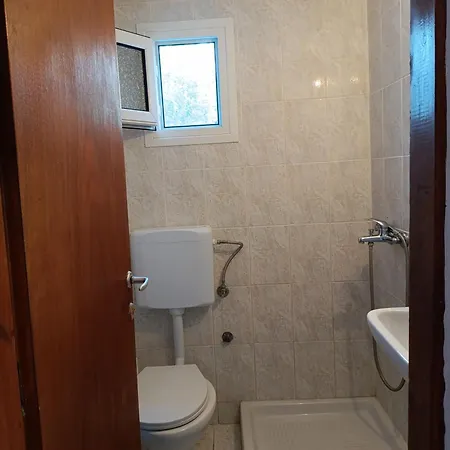 Irina's Stoudio 7 Pszakúdia